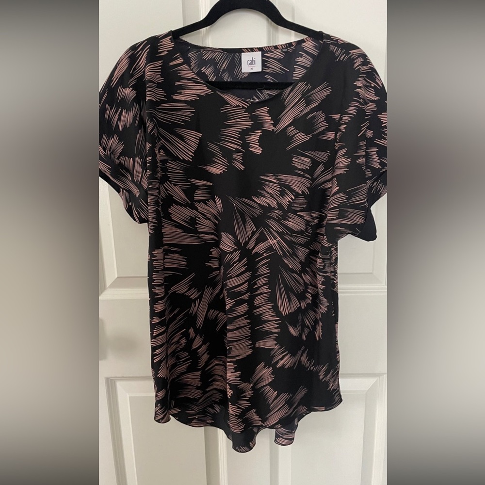 Cabi top